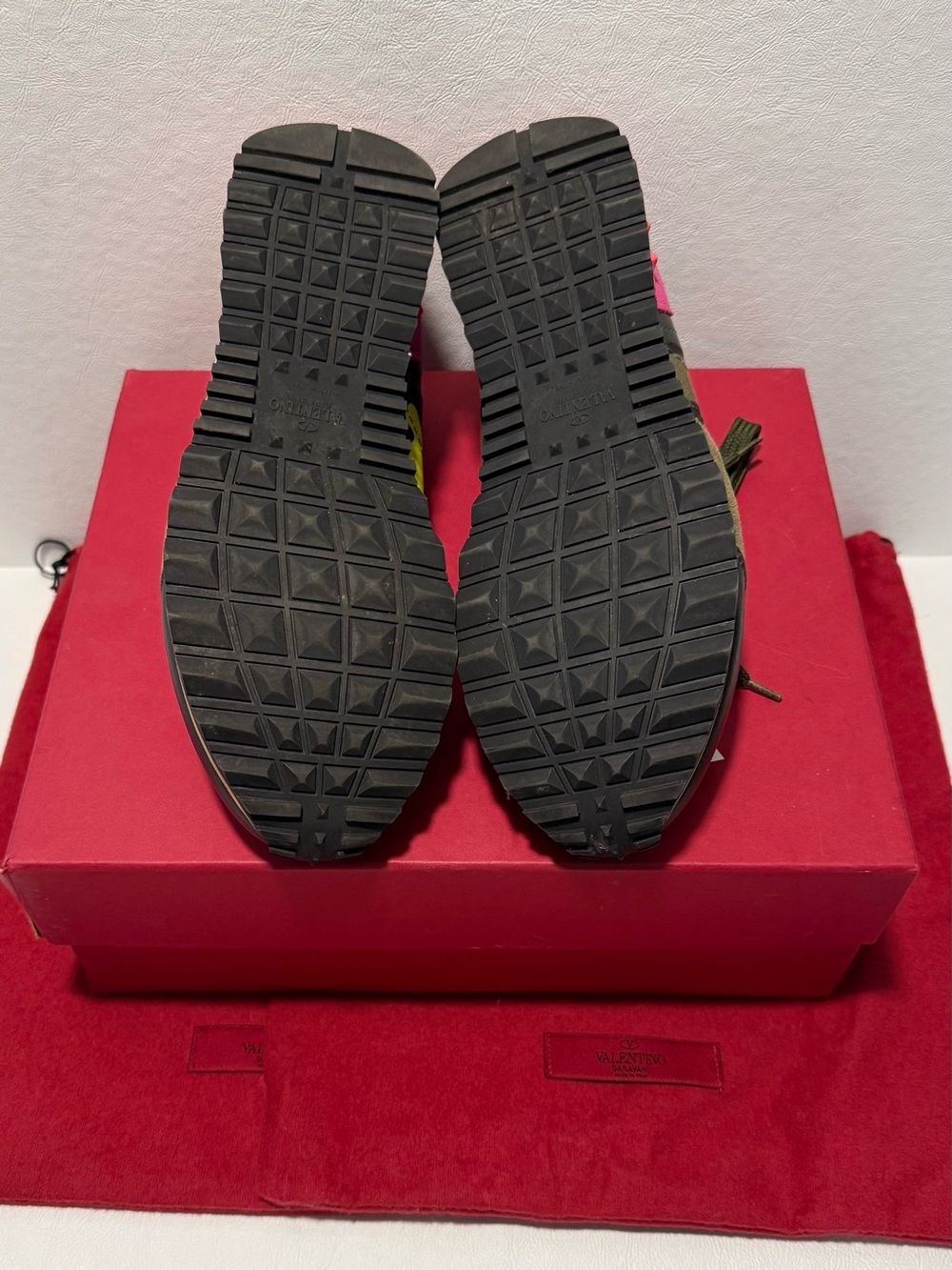 Valentino Garavani Camouflage Rockstud Runner Sneakers Full inclusion - Picture 4 of 5